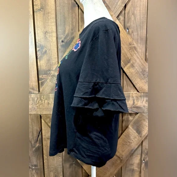 EUC Amaryllis Black Ruffle Sleeve Floral Embroidered Top Sz L - Picture 6 of 16